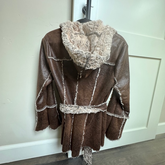 Women’s coat - Picture 2 of 6